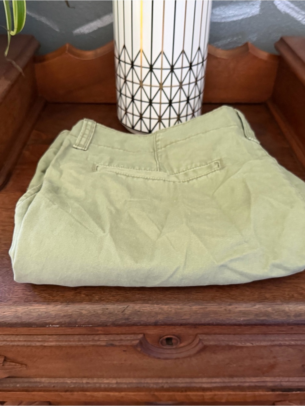 Old Navy Men's Light Green Chino Shorts